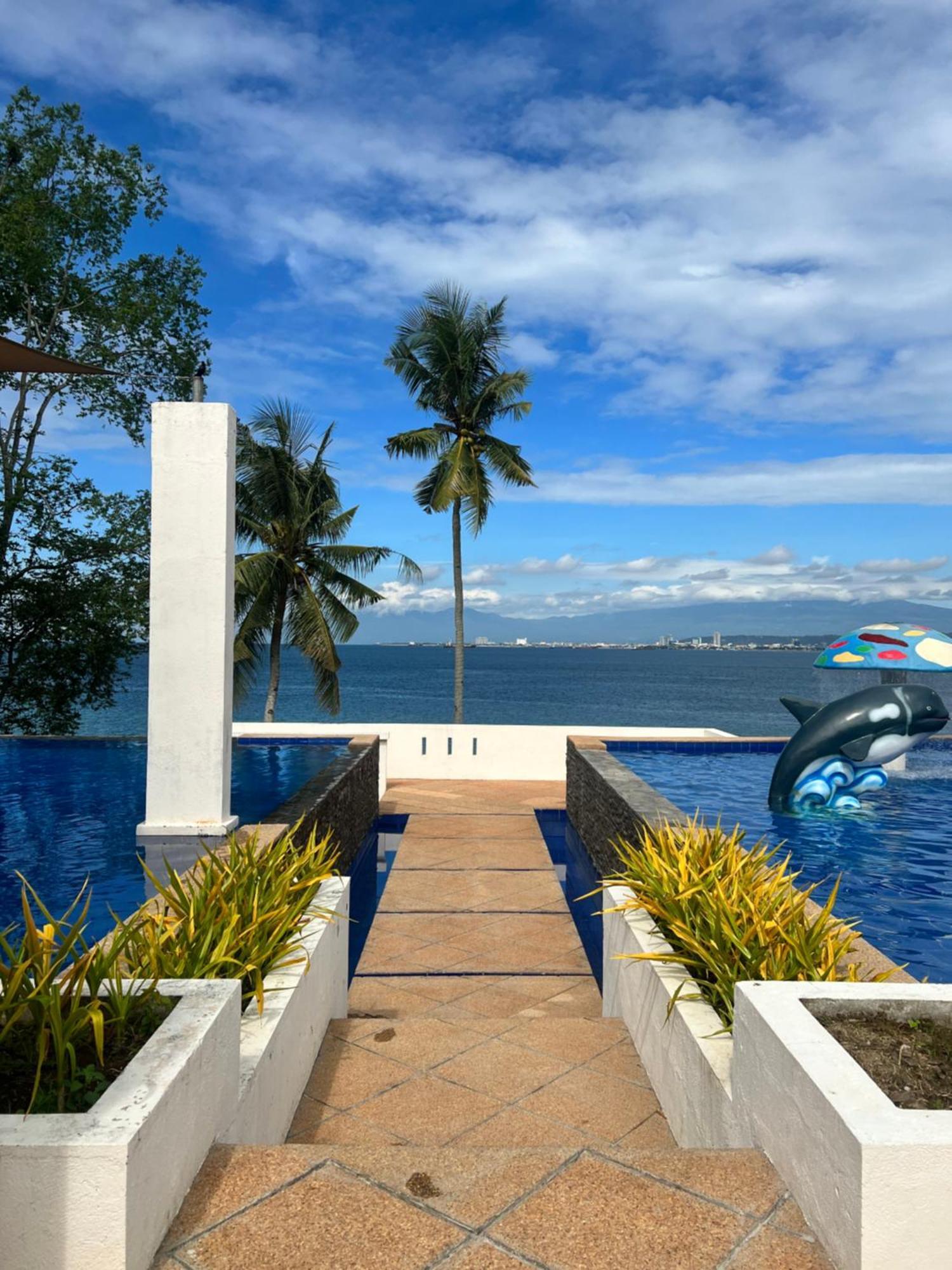 Crusoe Cabins Costa Azalea Samal Exterior foto